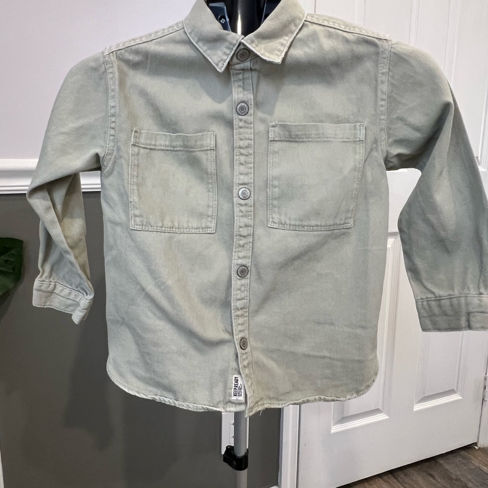 Zara Green Button Down Shirt with Long Sleeves